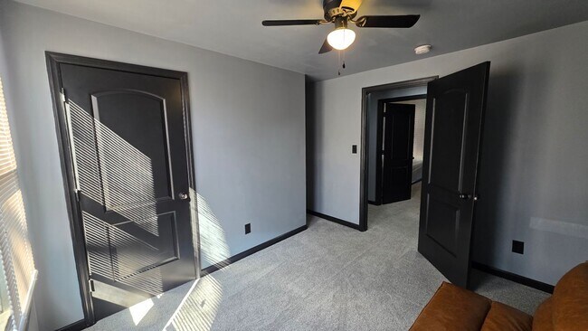 Building Photo - Unique 3 Bedroom Home