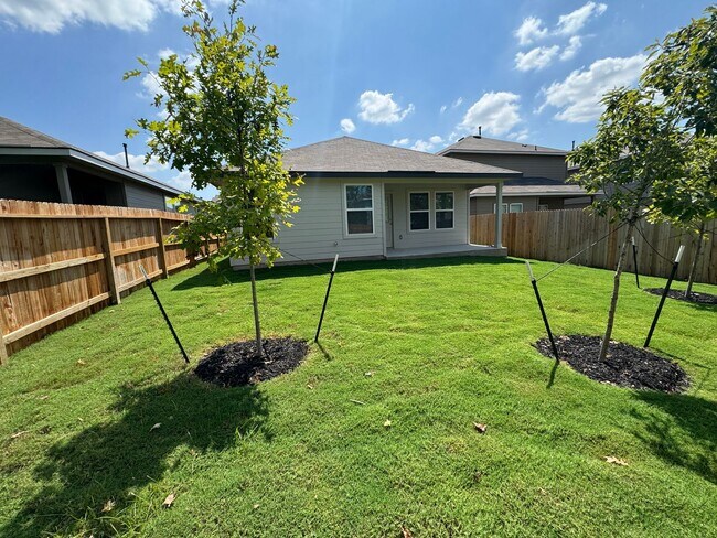 Building Photo - ONE STORY | 3 BEDROOM | 2 BATH | BUILT 2024 | RIVERSTONE AT WESTPOINT