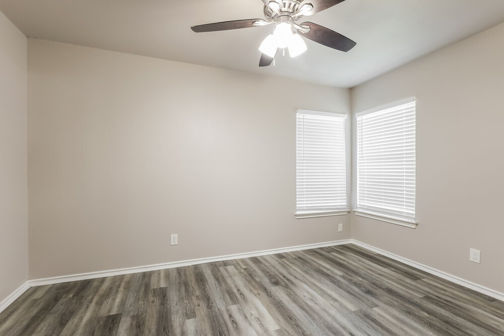 Building Photo - 8151 Cheryl Meadow Dr
