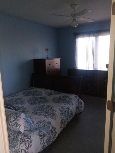 Building Photo - 2454 E Herbison Rd