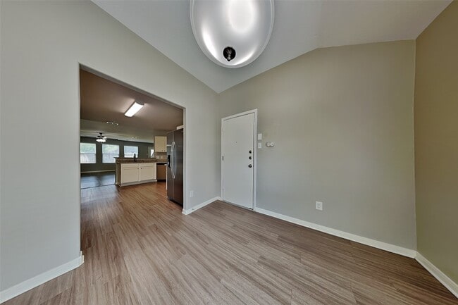 Building Photo - 16708 Foursquare Dr