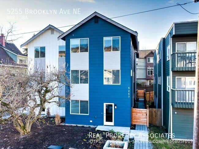 Building Photo - 5255 Brooklyn Ave NE