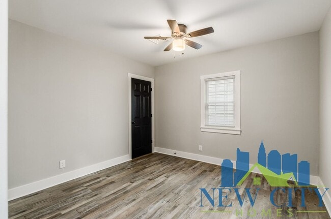 Building Photo - WAIVED $100 ADMIN FEE CALL TODAY!  Newly U...