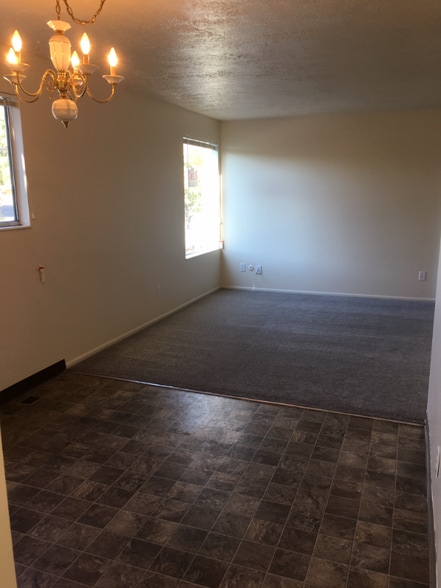 Building Photo - 1792 Gundersen Ln S
