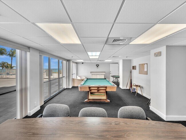 Building Photo - 3301 S Ocean Blvd