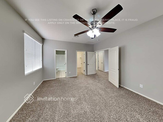 Building Photo - 6369 S Forest Ave