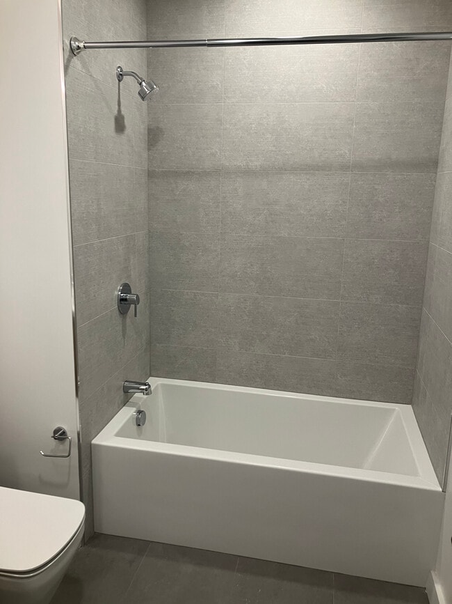 Building Photo - 97 Elmwood St