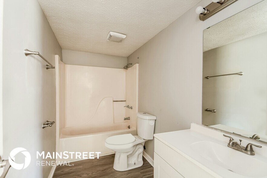 Building Photo - 3811 Oil Creek Dr