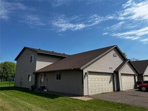 Building Photo - 2419 Fryklund Dr