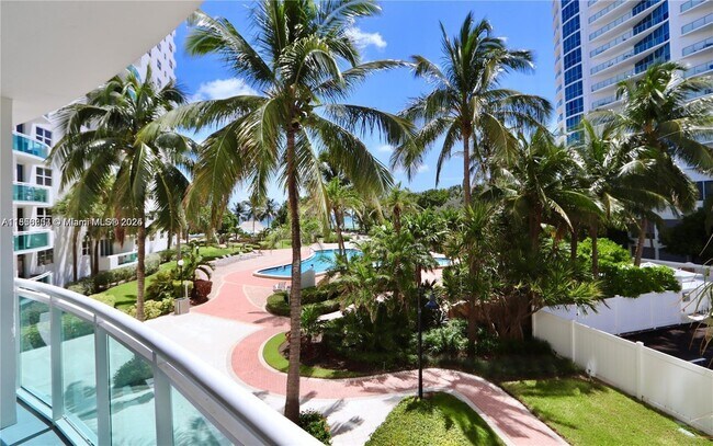 Building Photo - 3001 S Ocean Dr