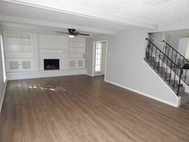 Building Photo - 22210 Provincial Blvd