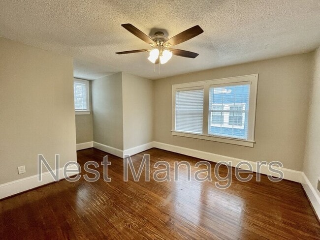 Building Photo - 1312 Summitt Ave