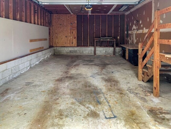 Building Photo - 6139 Stockade Ct