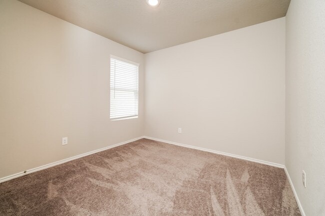 Building Photo - 6443 Cibolo Springs