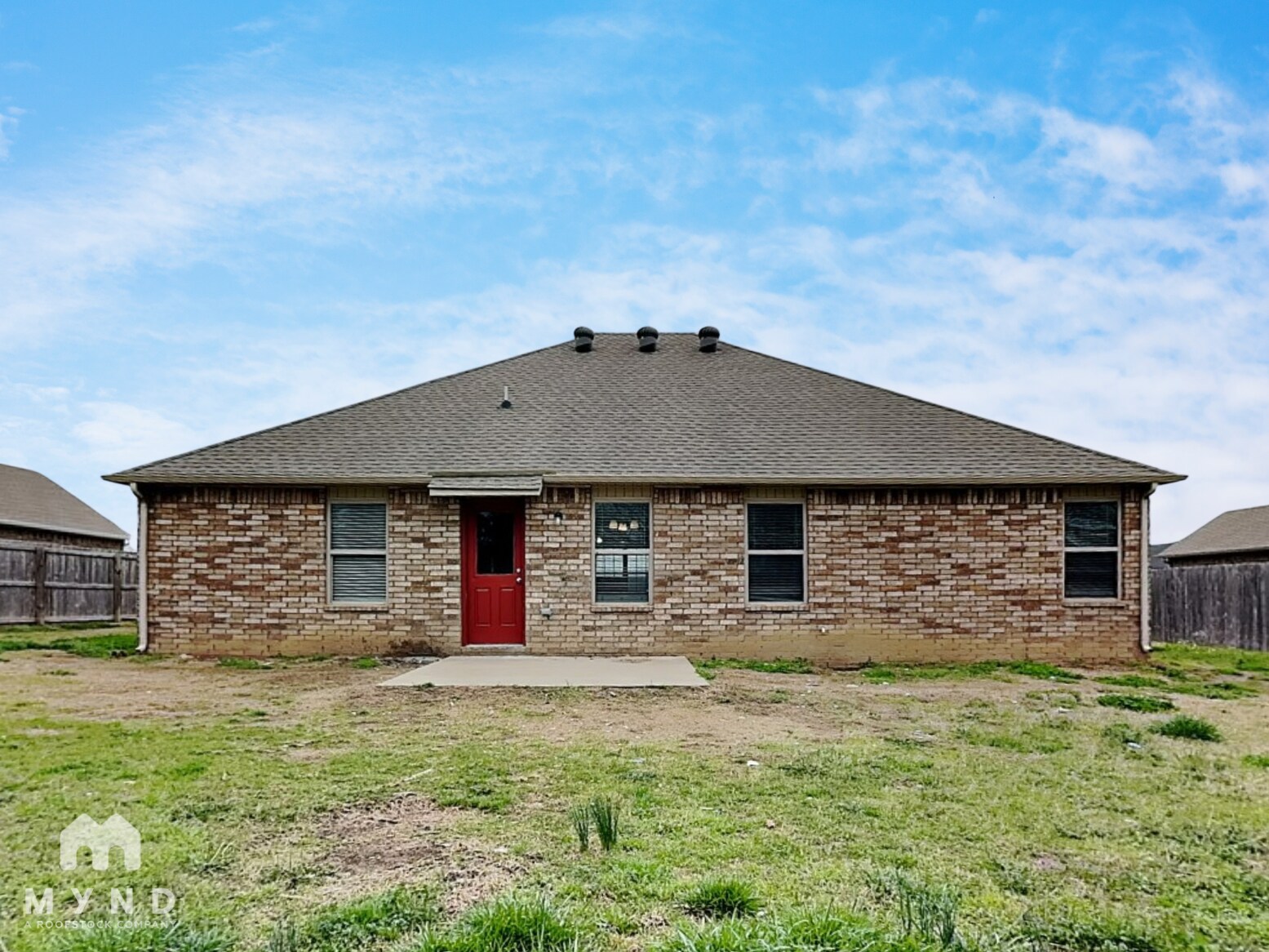 Building Photo - 1140 Battery Dr