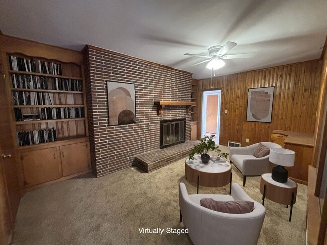 Building Photo - HUGE House near Athens Tech FOR RENT