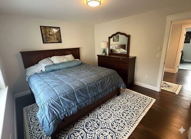 Building Photo - 53 Old Mystic St