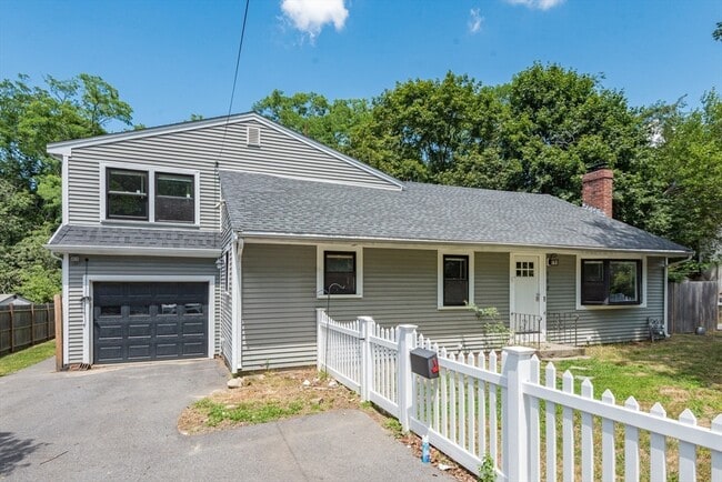 Primary Photo - 483 Liberty St