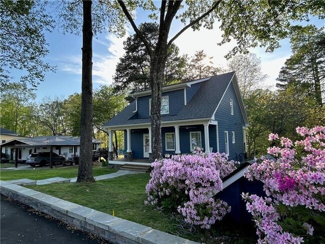 Building Photo - 4060 Merritt Dr