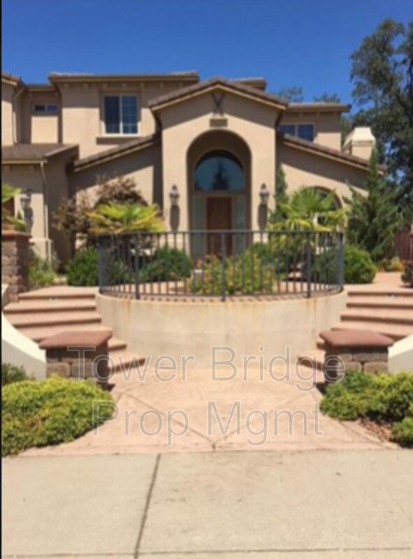 Building Photo - 3766 Mira Loma Dr