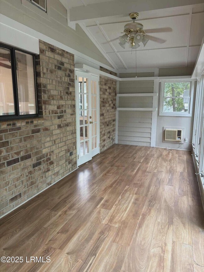 Building Photo - 1508 Sycamore St