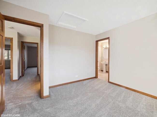 Building Photo - 22835 S Woodcrest Ln