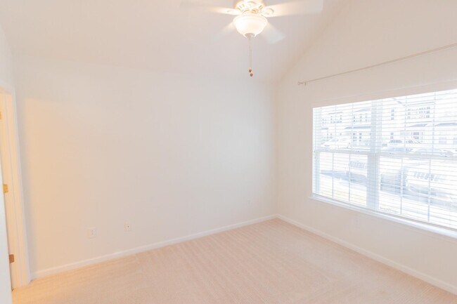 Building Photo - 187 Madrid Dr