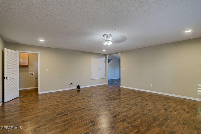 Building Photo - 14325 Pacific Point Dr