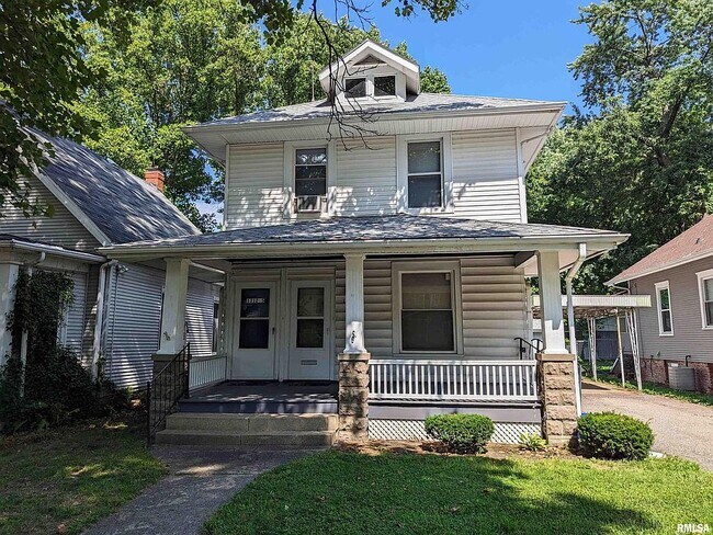 Primary Photo - 1312 S Walnut St