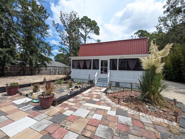 Building Photo - 3348 Lowery Dr