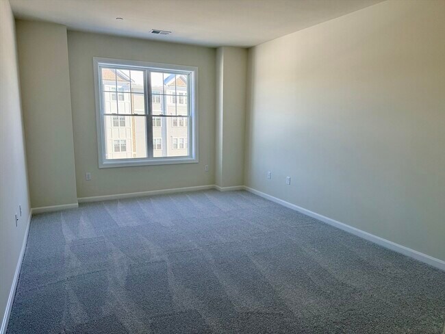 Building Photo - 2 Codman Wy