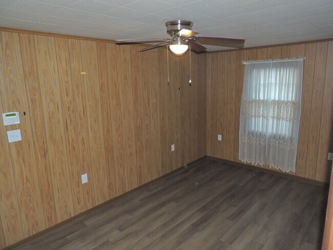 Building Photo - 1113 Strickland Bridge Rd