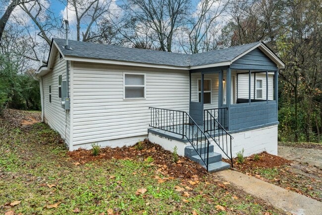 Building Photo - Beautifully Renovated 3BR/2BA Home on Forest Road in Hueytown – Now Accepting Section 8!