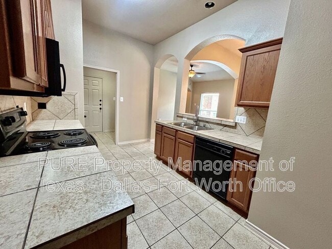 Building Photo - 1421 Piedmont Dr
