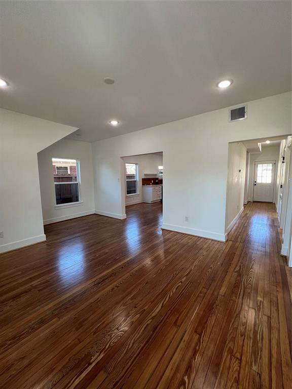 Building Photo - 2316 Gentry St