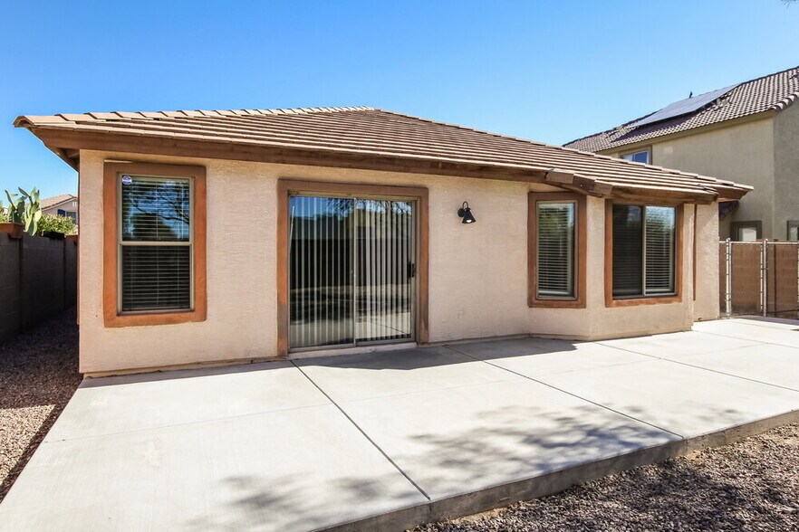 Building Photo - 372 S 151st Ave