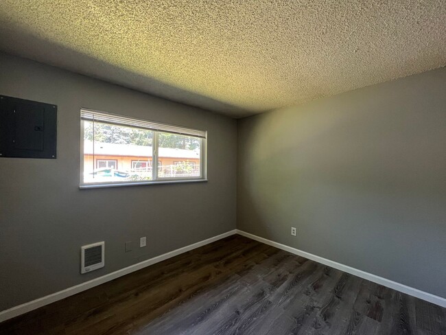 Interior Photo - Raintree Apartments