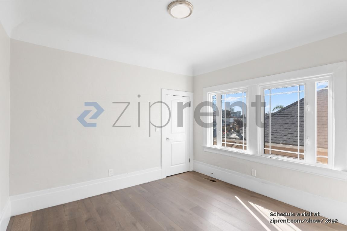 Building Photo - 2624 Adeline St