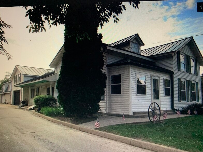 Primary Photo - 1455 N Brookfield Rd