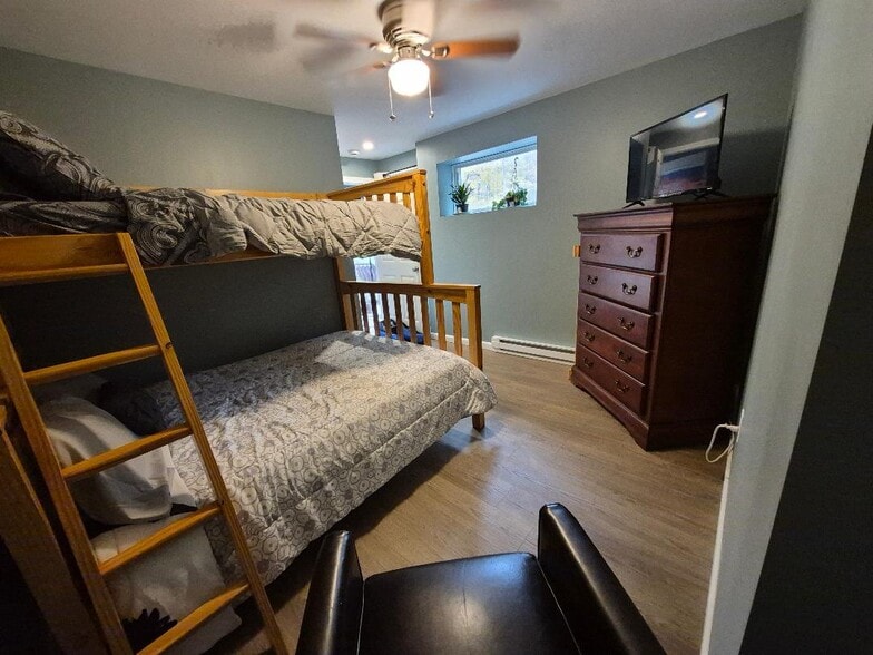 BR4 - 404 Bassetts Bridge Rd