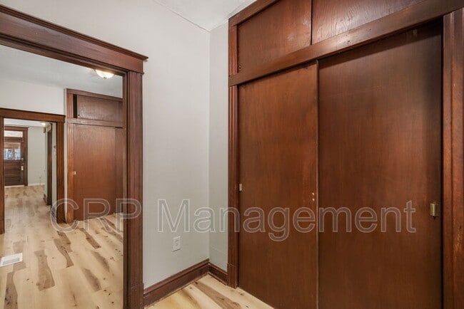 Building Photo - 5033 Ray Ave