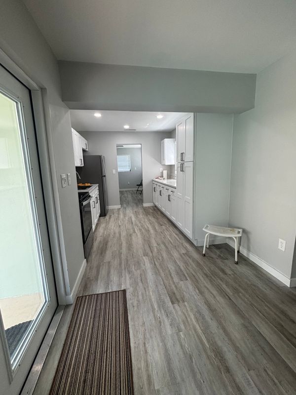 Building Photo - 9100 Bamboo Dr