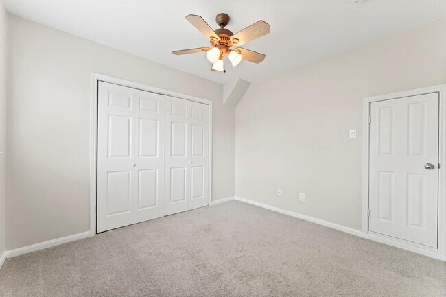 Building Photo - 6614 Autumn Flowers Dr