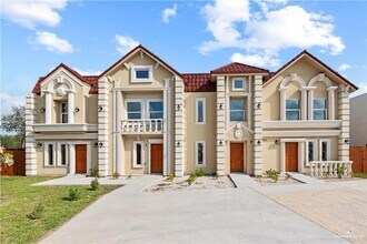 Building Photo - 1405 Karen Dr