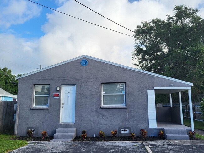 Building Photo - 172 W 15th St