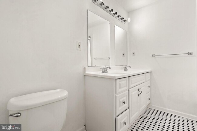 Building Photo - 3146 Headrow Ln