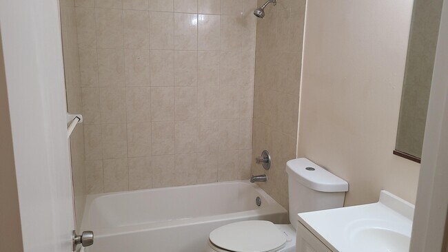 Building Photo - 1803 Wharf Ln