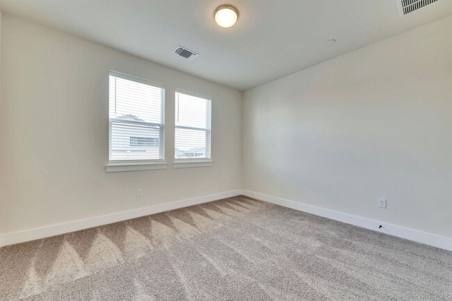 Building Photo - 4500 Freedom Dr