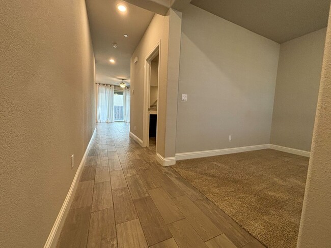 Building Photo - Elegant Cul-de-Sac Home in CUSD – Move-In ...