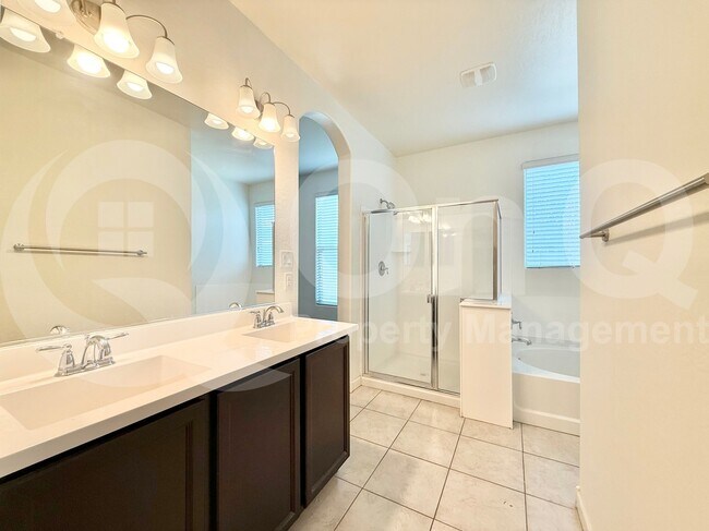 Building Photo - 4101 W Alabama Ln